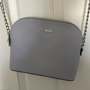 Like new condition, Steve Madden cross body purse